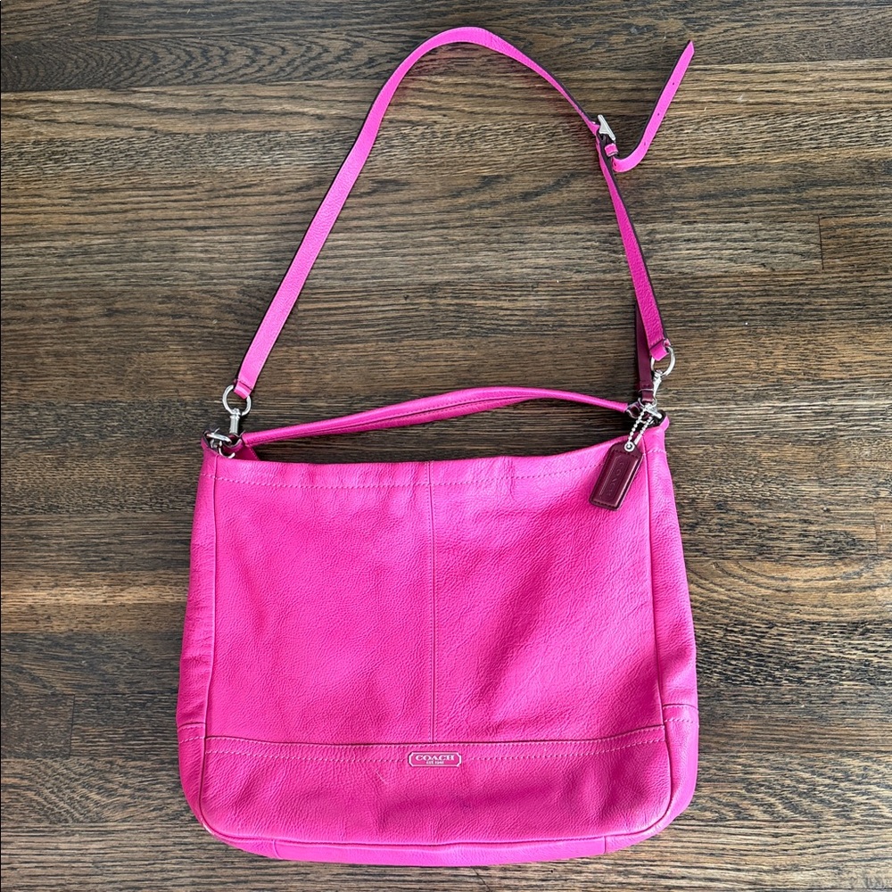 Beautiful “COACH” Pink Leather Bag